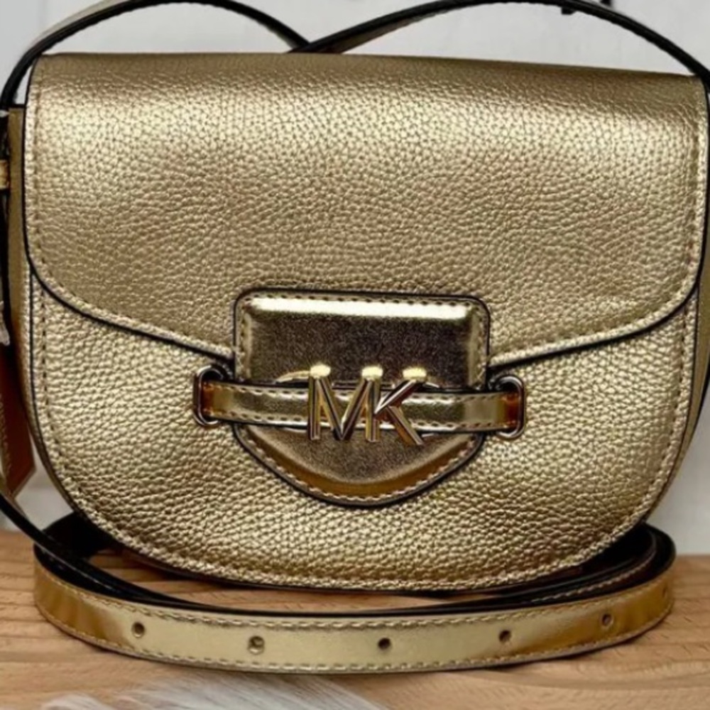 Michael kors small saddle crossbody